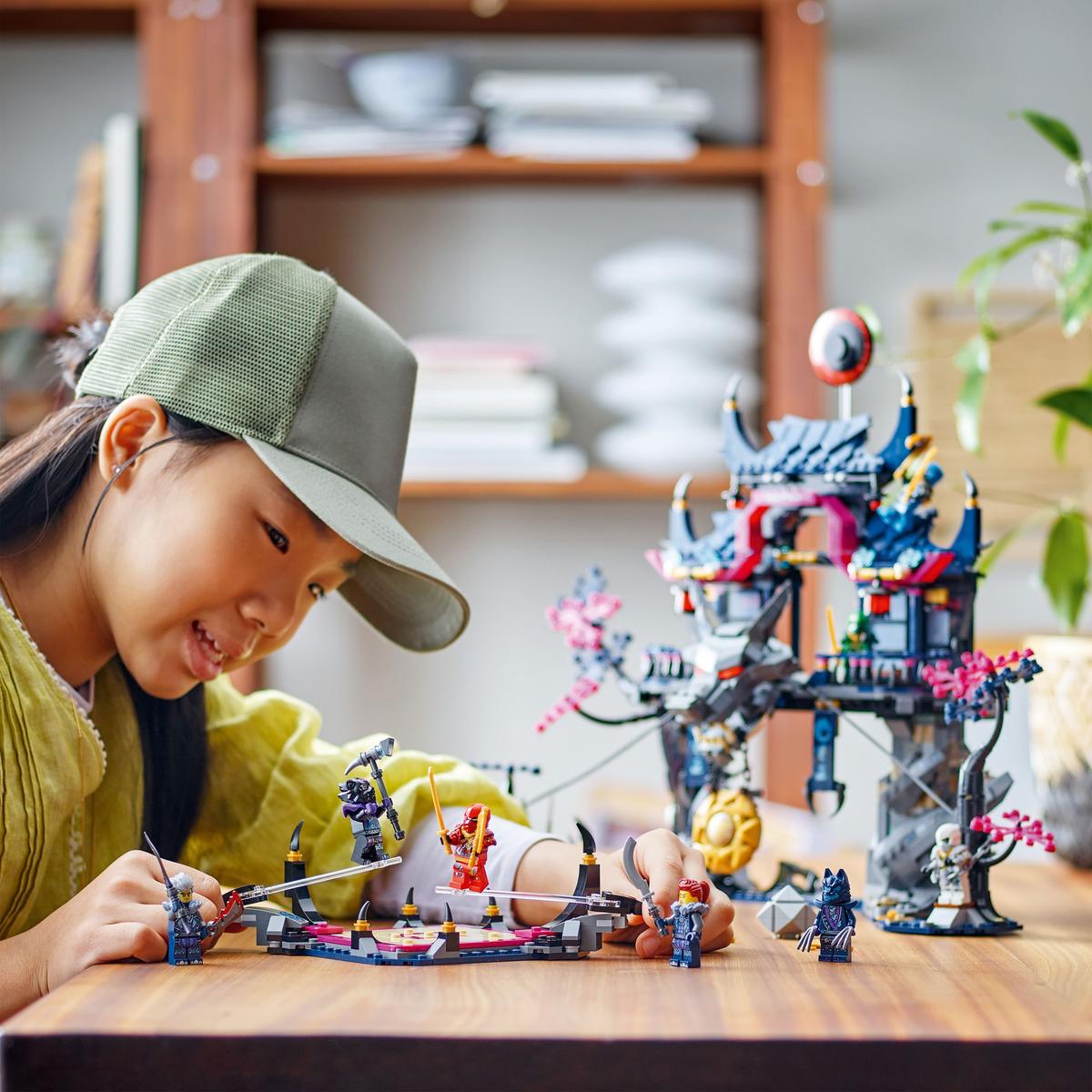 LEGO NINJAGO 71813, Vargmaskernas skuggdojo