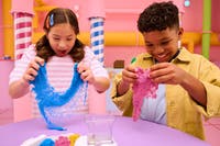 Kinetic Sand Sweet Station
