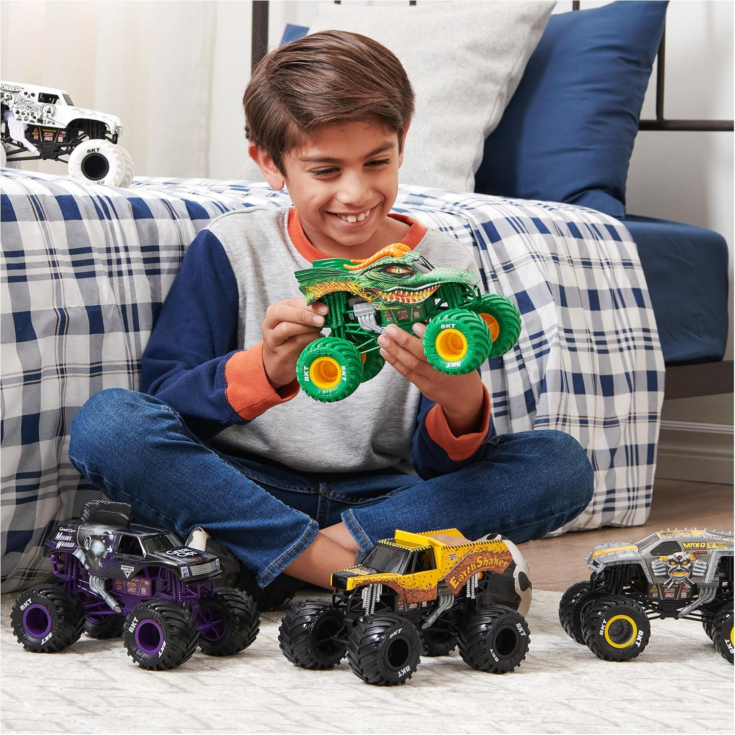 Monster Jam 1:24 die-cast Sparkle Smash
