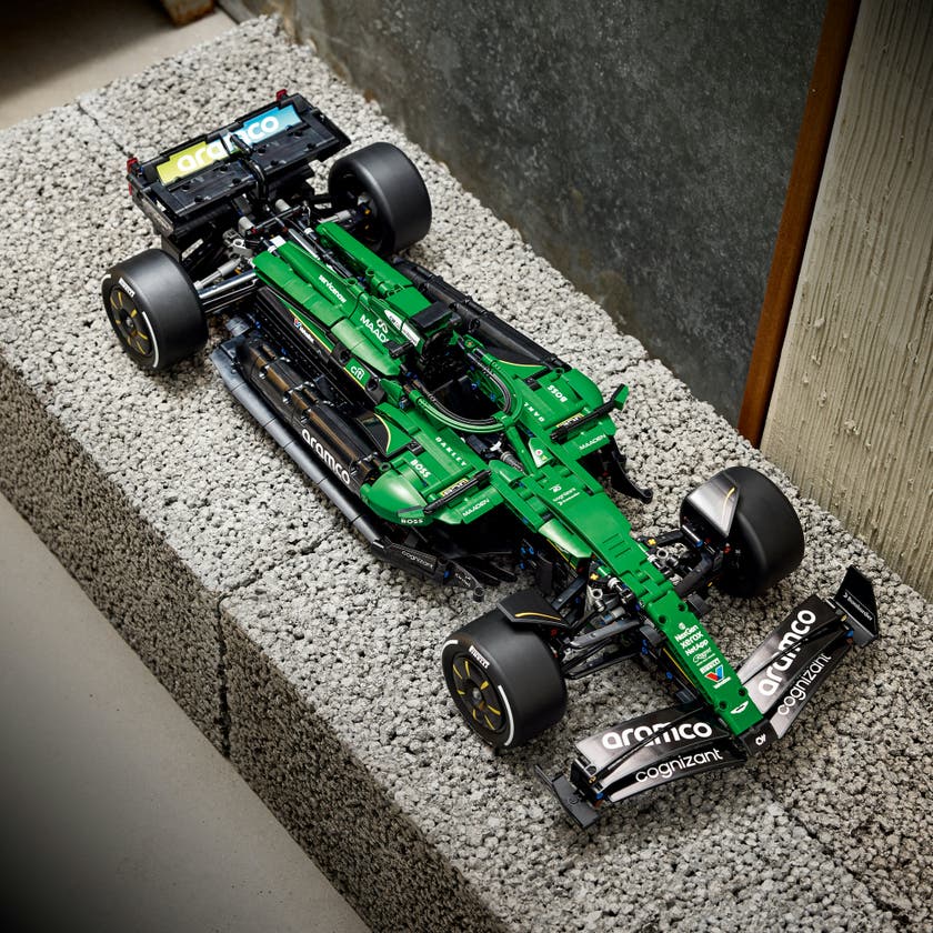 LEGO® Technic Aston Martin Aramco AMR25 F1® bil – Byggset för vuxna från 18 år – F1® fanprodukt 42240