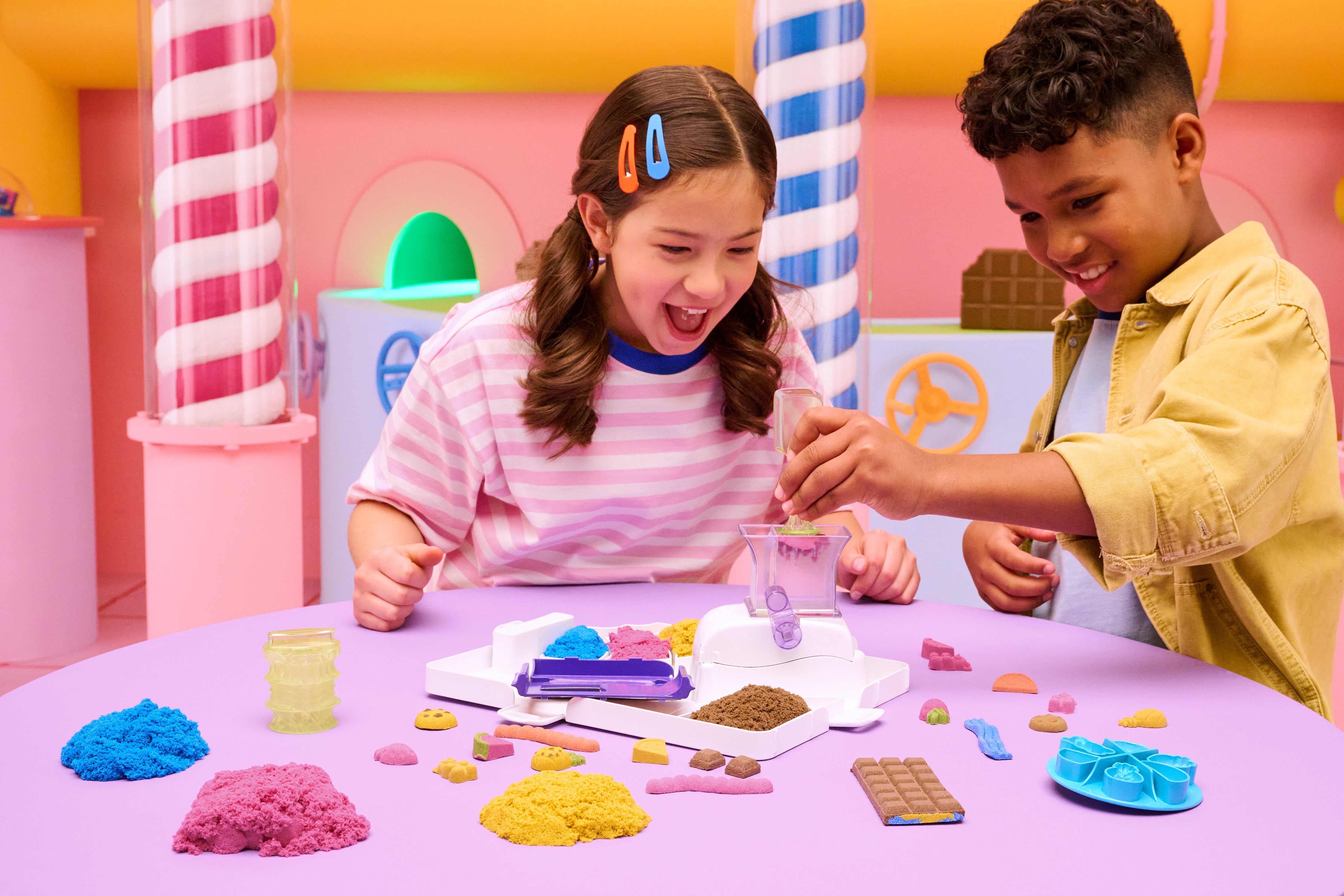 Kinetic Sand Sweet Station
