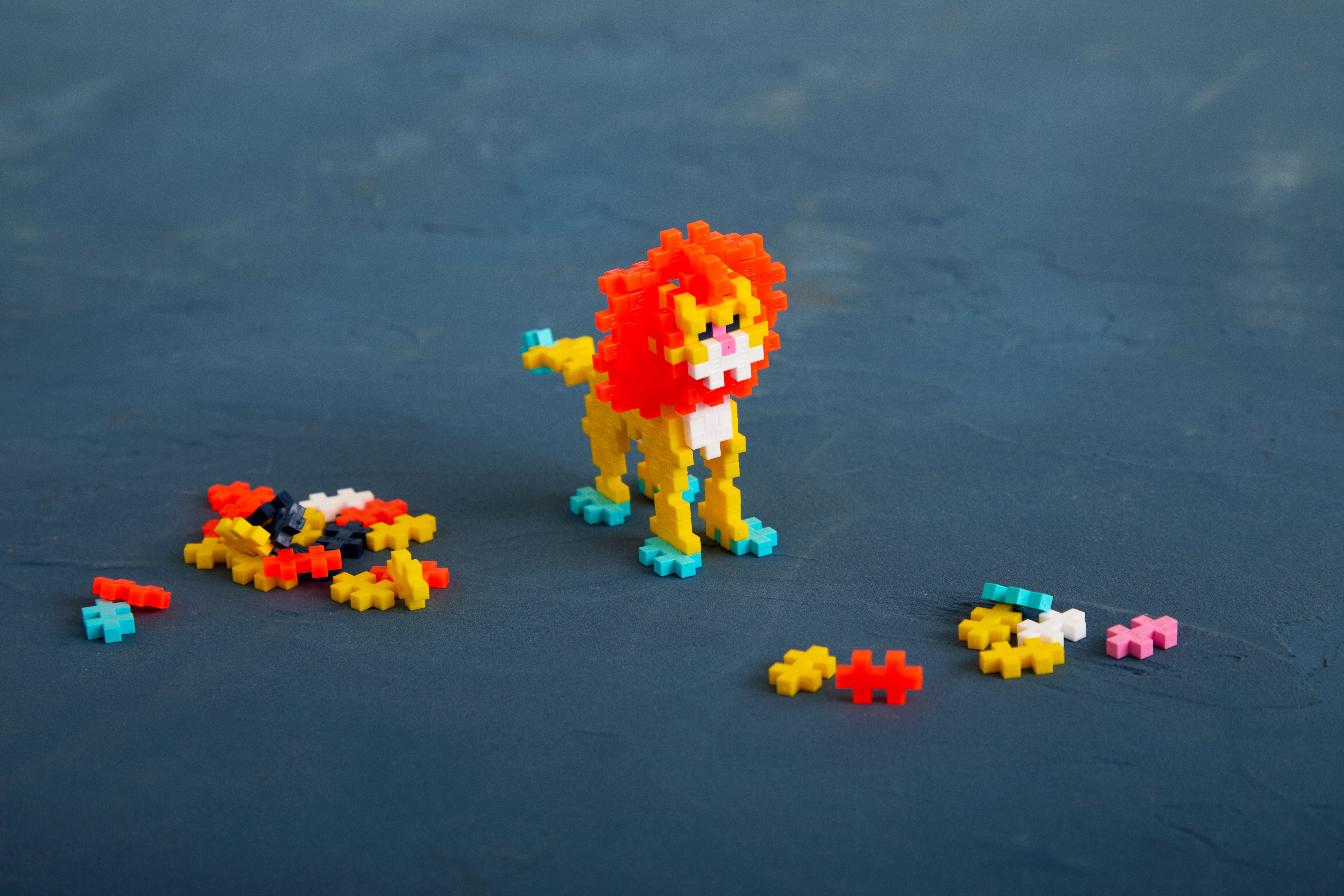 Plus-Plus - Lion / 100 pcs Tube