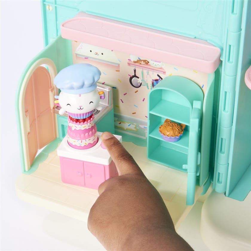 Gabby's Dollhouse Deluxe Room - Cakey's Kitchen