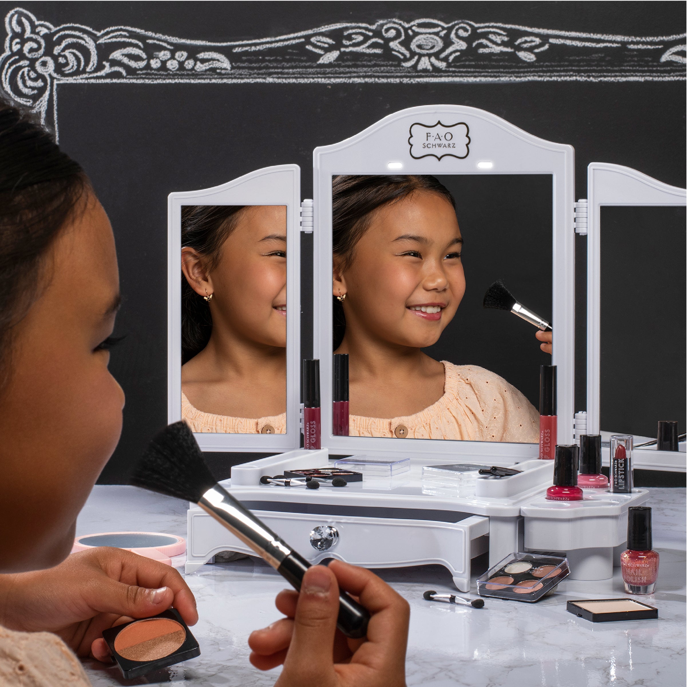 FAO SCHWARZ Vanity Makeup Studio 24 delar