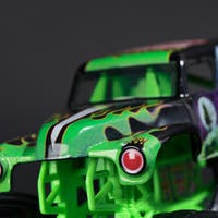Monster Jam Megalodon Collector Truck 1:24