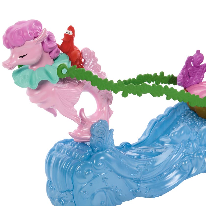 Disney Princess Ariel med vagn och sjöhäst