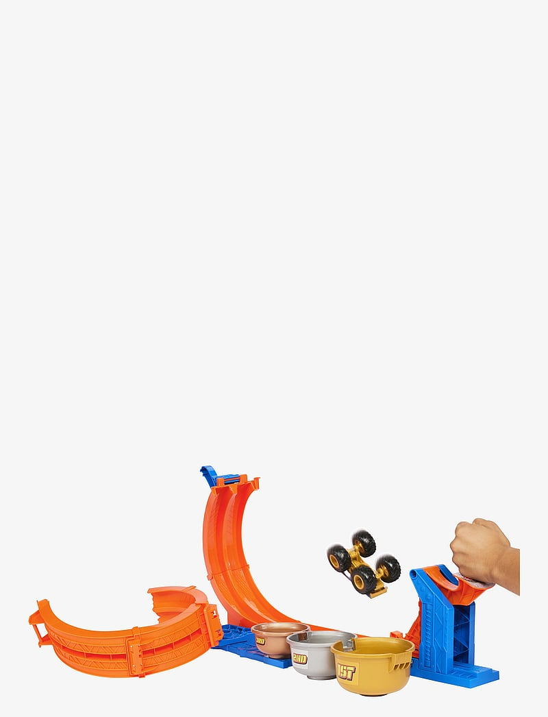Monster Trucks Loop&Flip Trophy Challenge