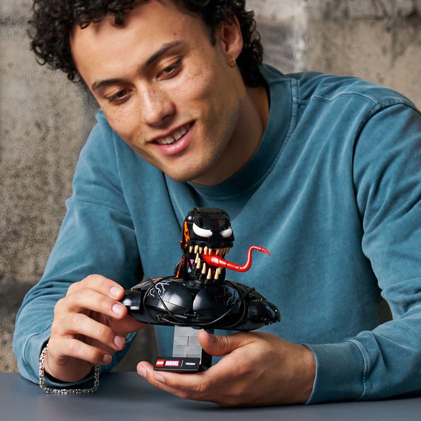 LEGO® | Marvel Venom – byst – Samlarbyggset för vuxna att bygga och visa upp – 76356