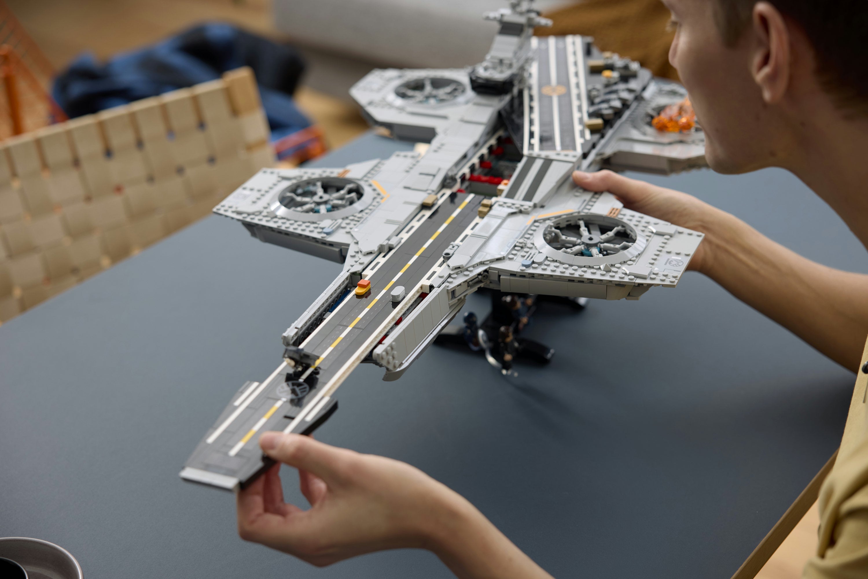 LEGO® | Marvel S.H.I.E.L.D. Helicarrier Byggset 76354