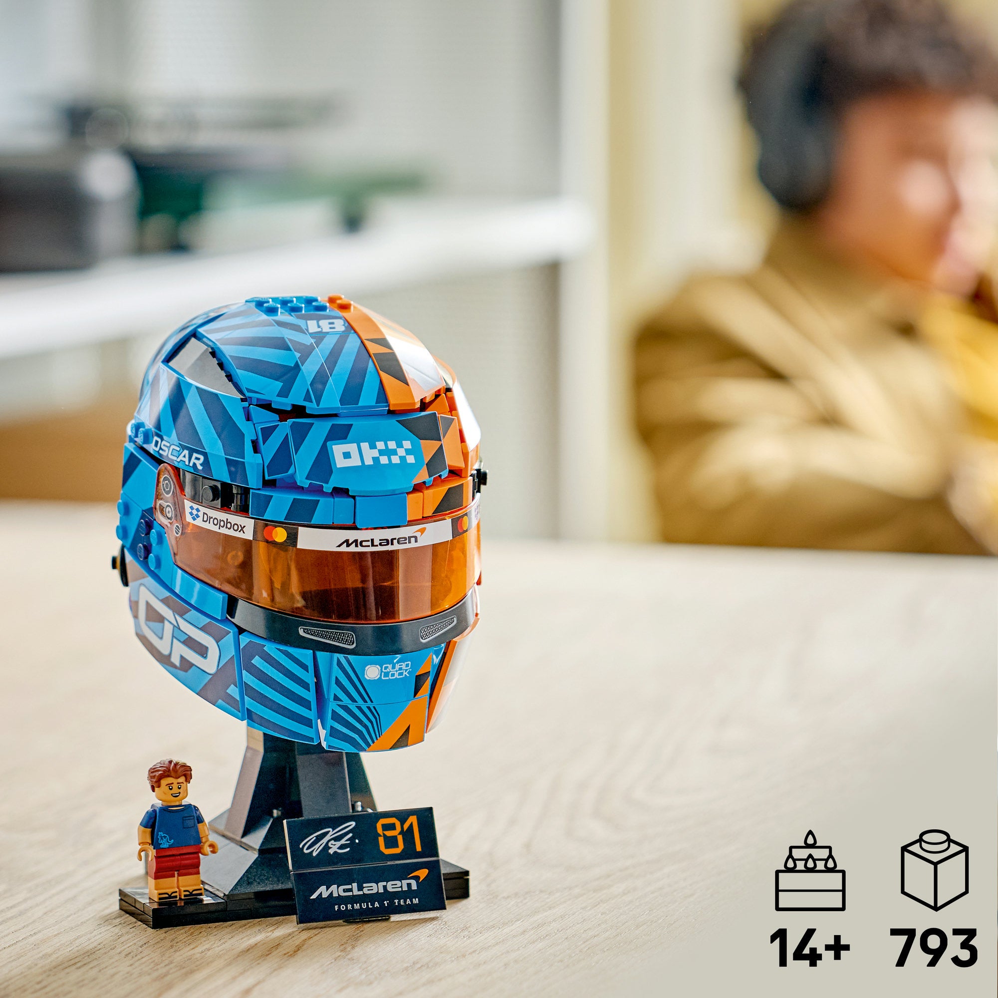 LEGO® Editions McLaren Mastercard F1® Team Oscar Piastri hjälm – F1® prydnad – Uppvisningsset – 43017