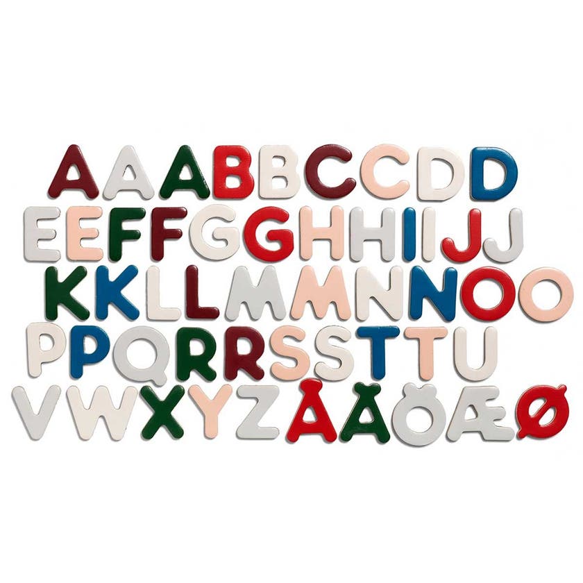 Micki Senses, Magnetbokstäver