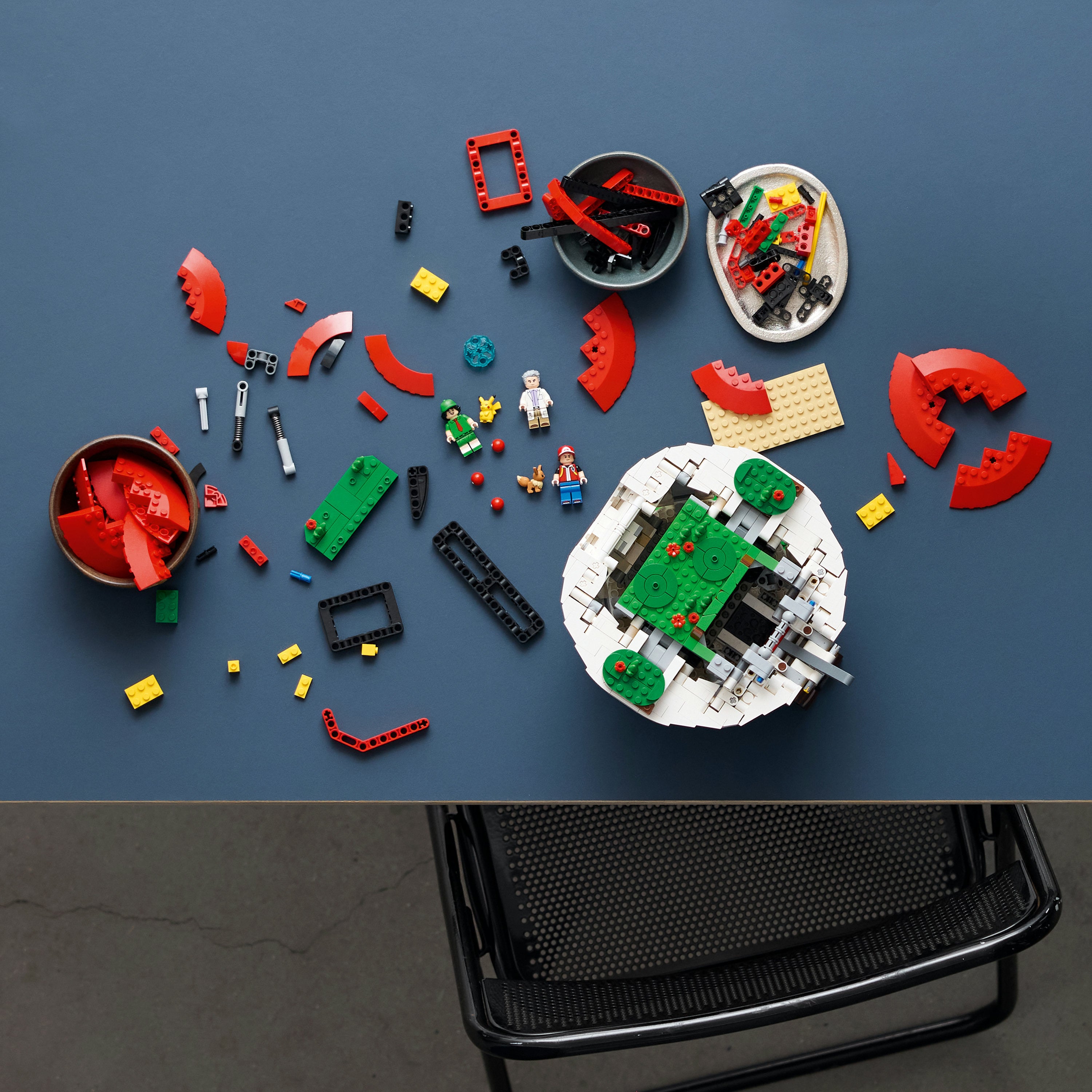 LEGO® Pokémon Ikoniska Tränarmomenten Poké Ball 72154