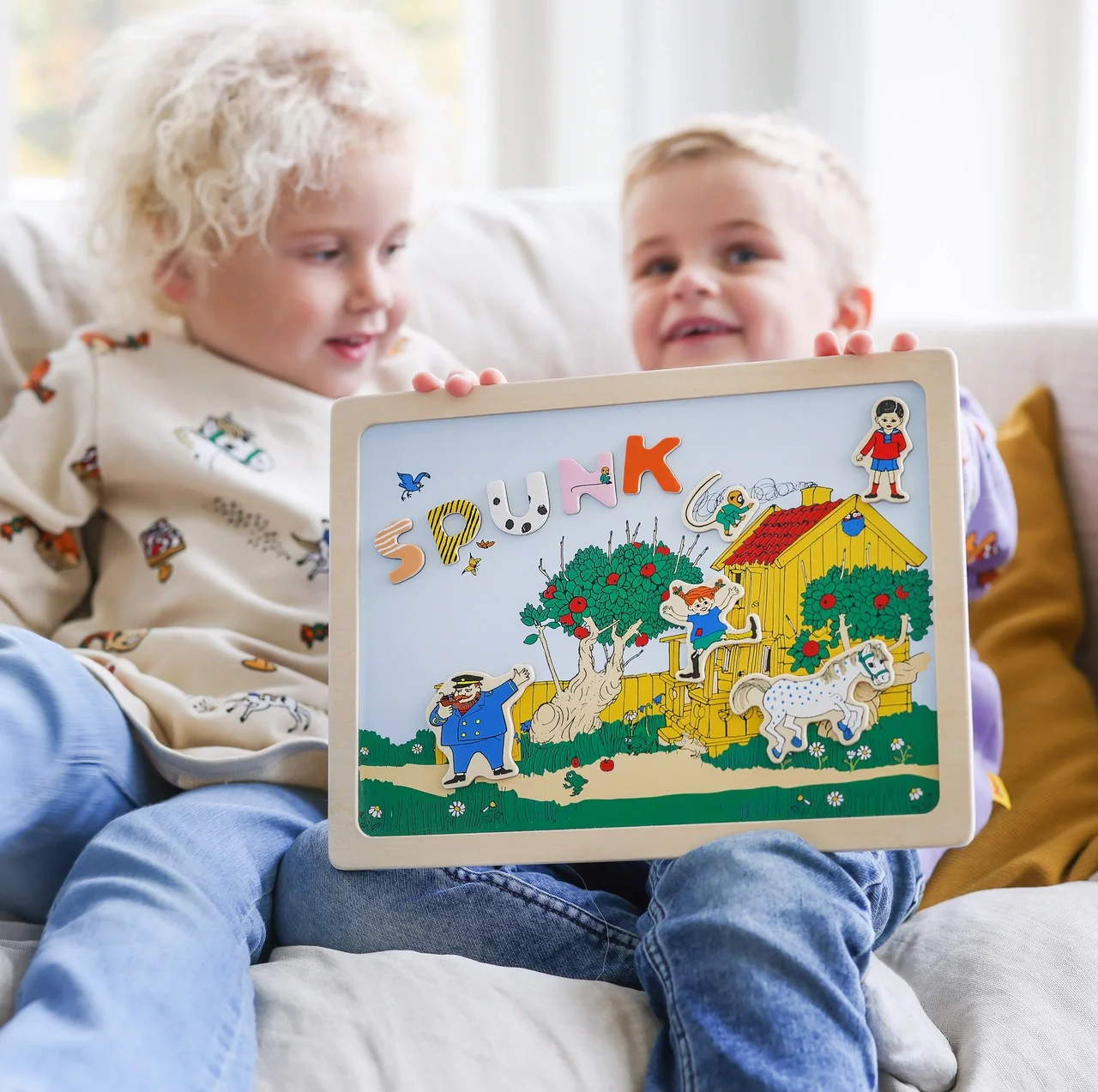 Pippi Magnetic Board