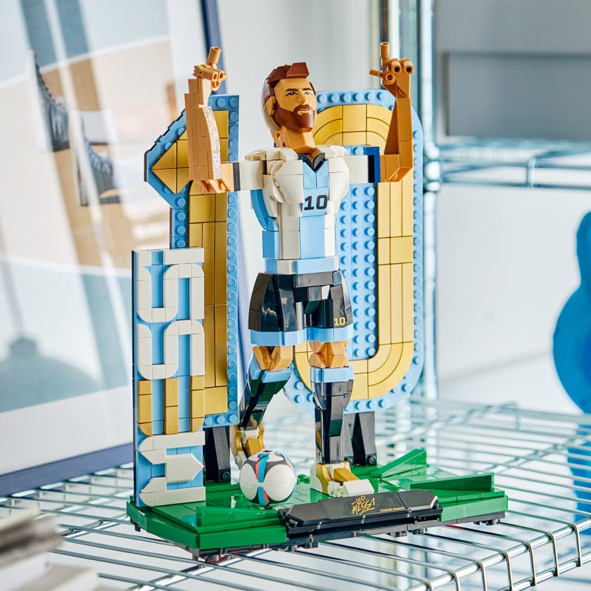LEGO® Editions Lionel Messi – fotbollslegend Set 43015