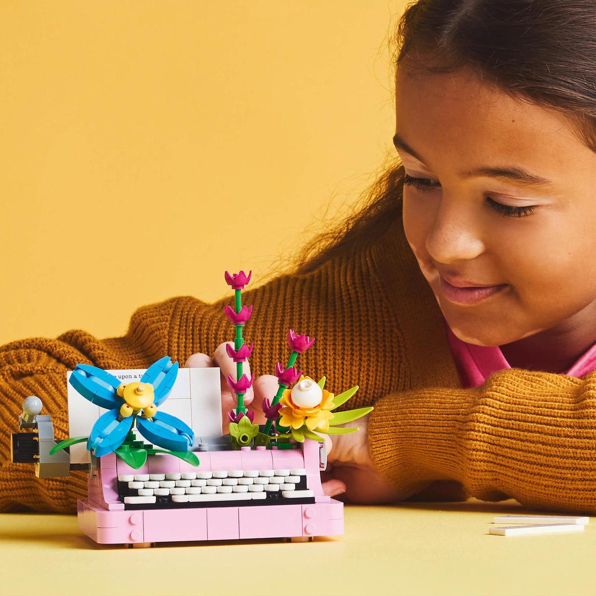 LEGO Creator 31169, Skrivmaskin med blommor
