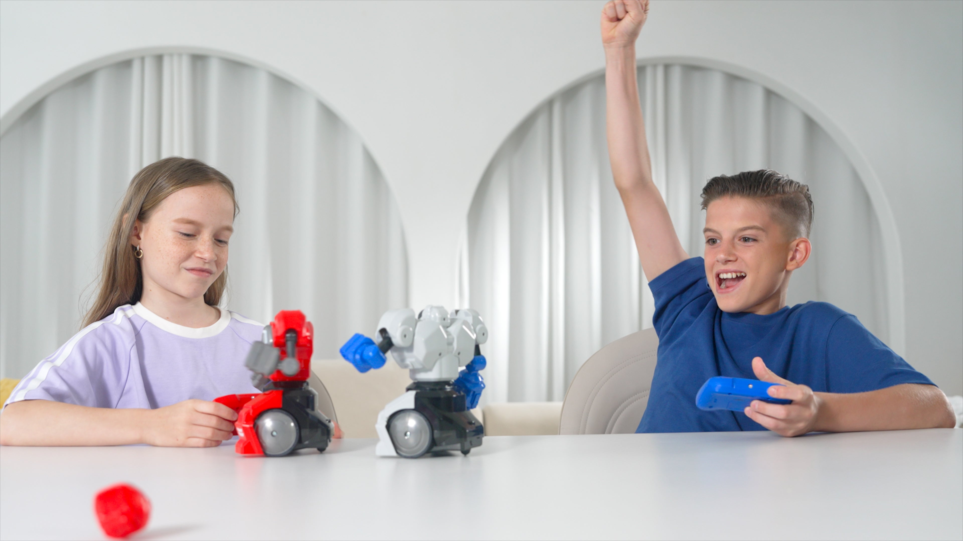 Silverlit Rumble Kombat radiostyrda stridsrobotar