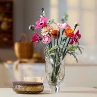 LEGO Botanicals 10342, Vacker rosa blombukett