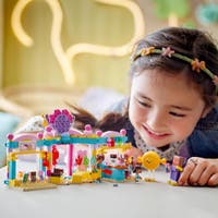 LEGO Friends 42649, Heartlake Citys godisaffär