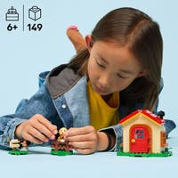 LEGO Animal Crossing 77058, Det mysiga huset där Goldie bor