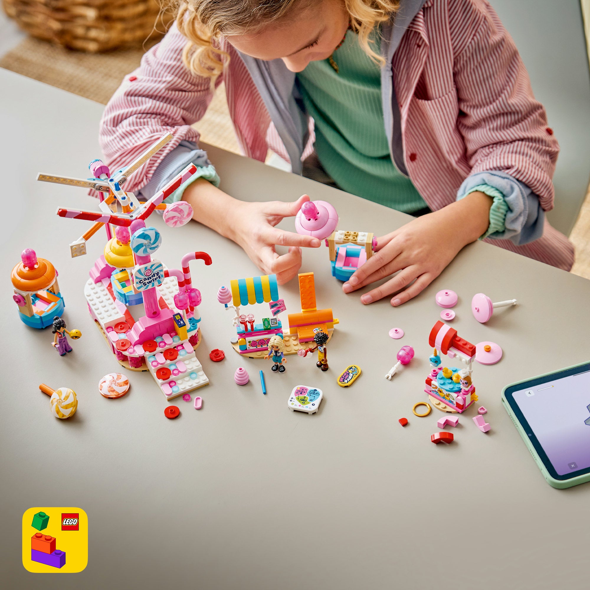 LEGO® Friends Pariserhjul med godis- och cupcaketema 42700