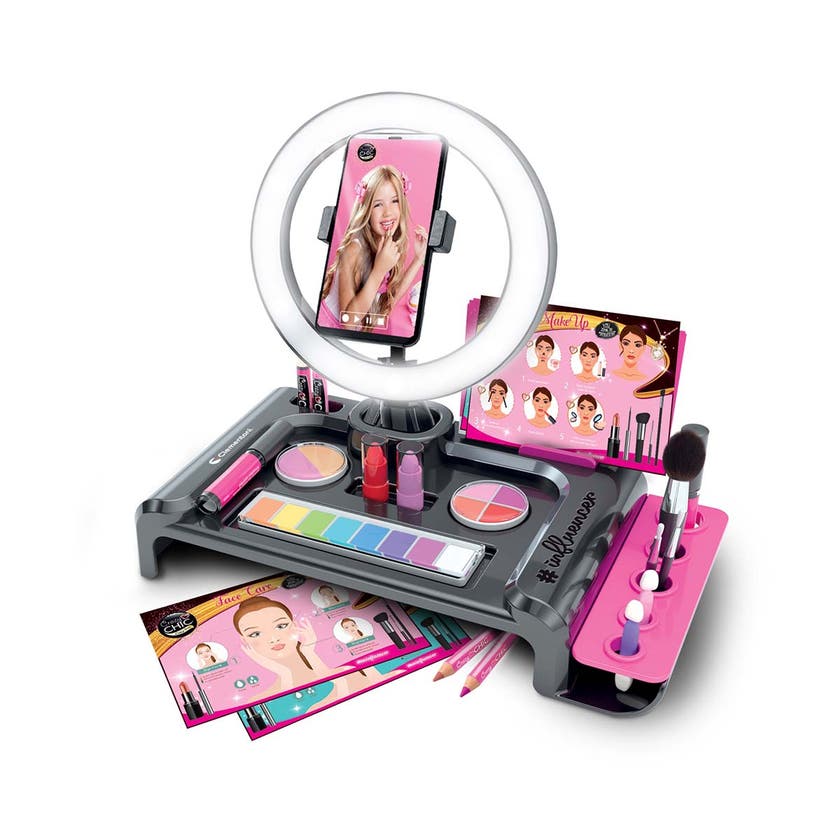 Crazy Chic, Make-Up Studio
