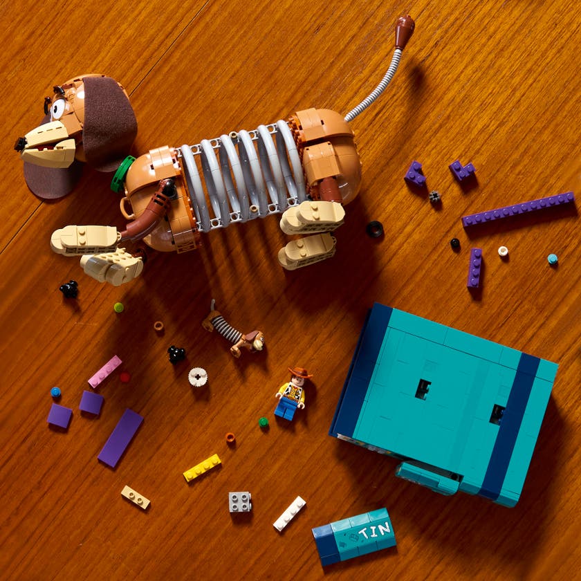 LEGO® | Disney and Pixar Toy Story Bokstöd med hunden Slinky 43301