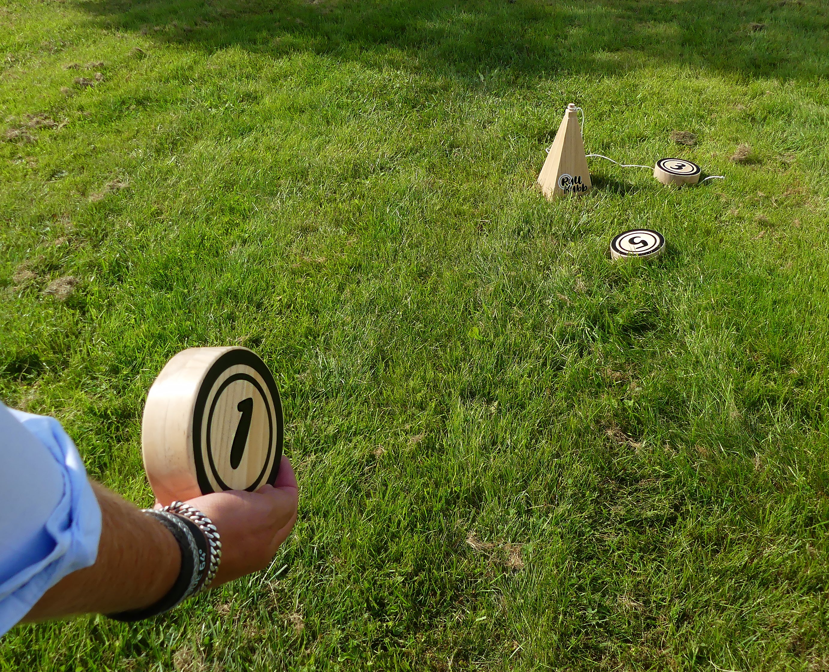 Rullkubb – Trädgårdsspel för 2+ spelare från 3 år