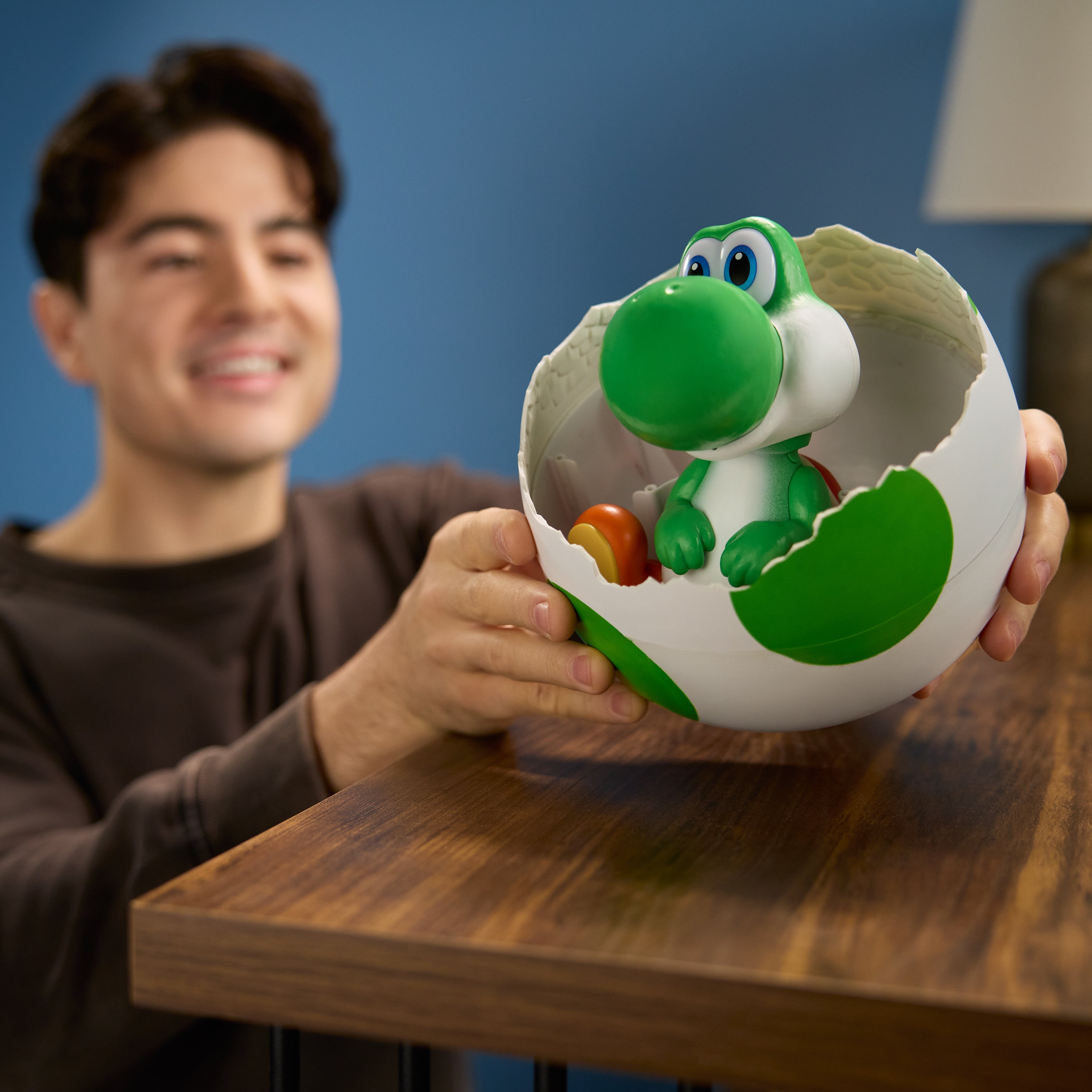 Nintendo Super Mario Hatchin Interactive Yoshi