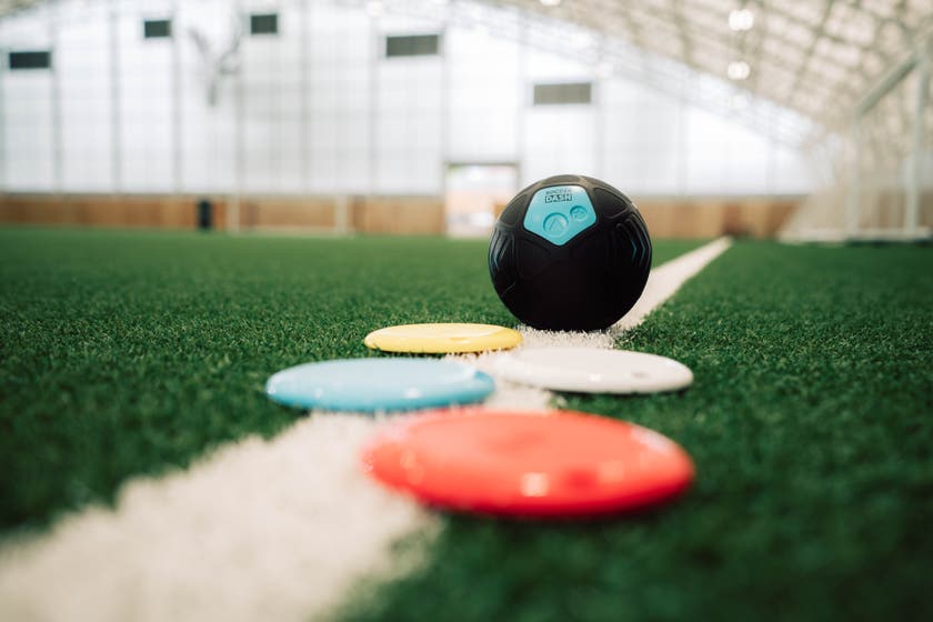 Strikesphere Soccer Dash – interaktiv fotbollstränare