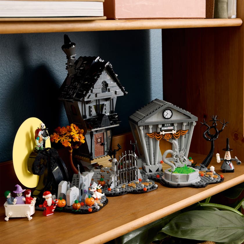 LEGO® Ideas The Nightmare Before Christmas Dioramaset 21351