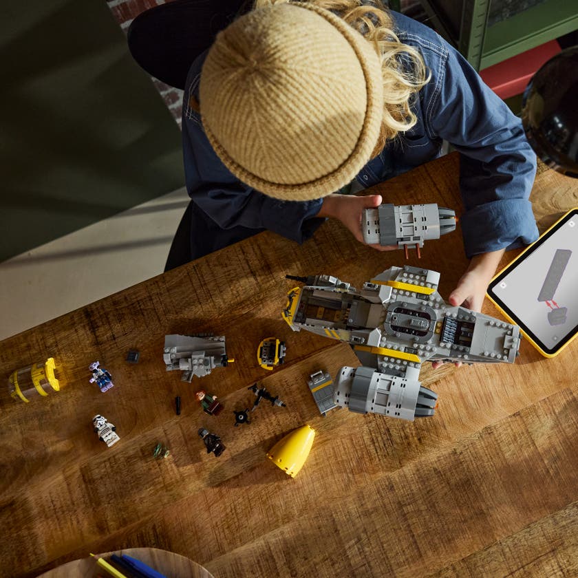 LEGO® Star Wars™ The Razor Crest™ Byggleksak med fordon 75447