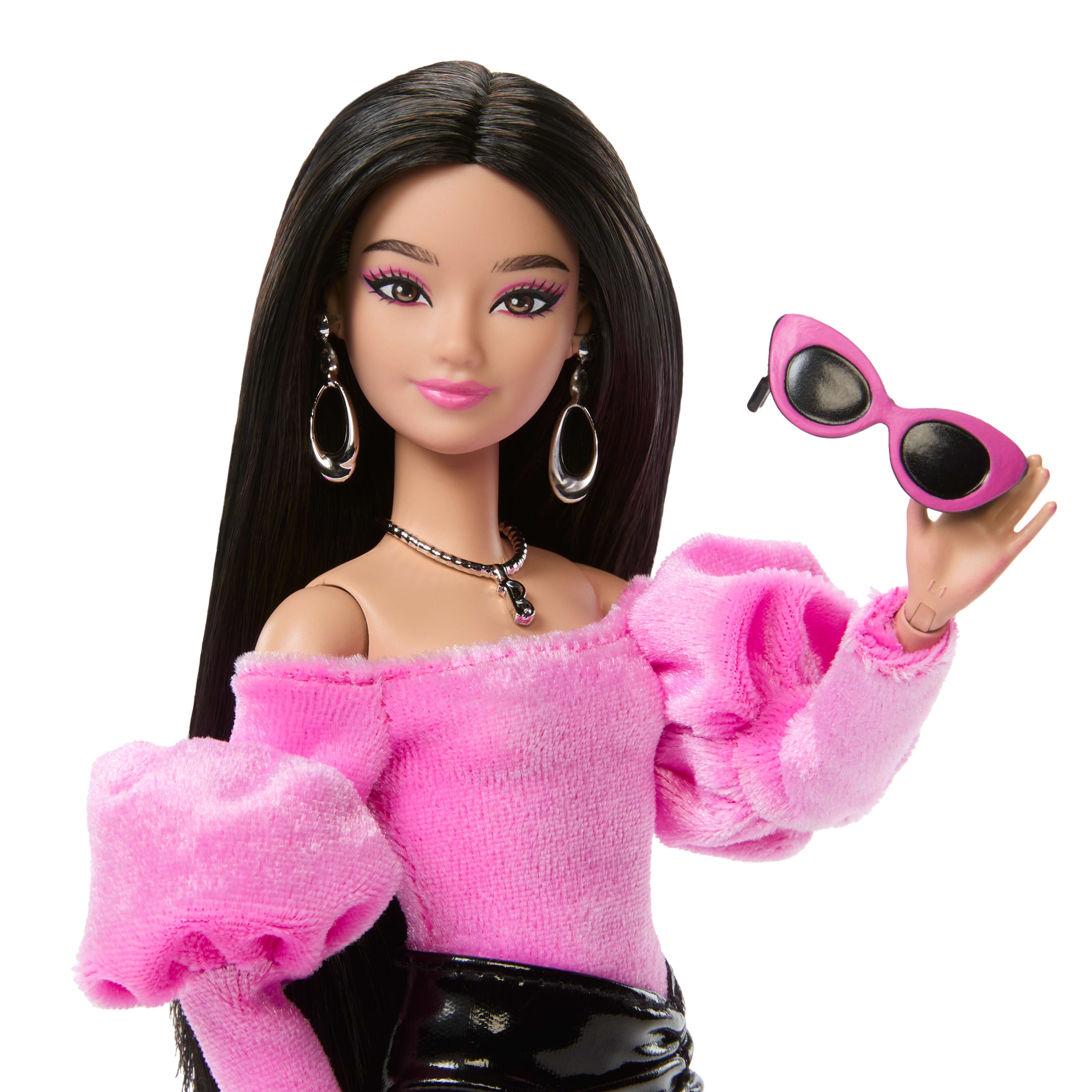 Barbie Deluxe Style Docka Nr 13 Barbiecore
