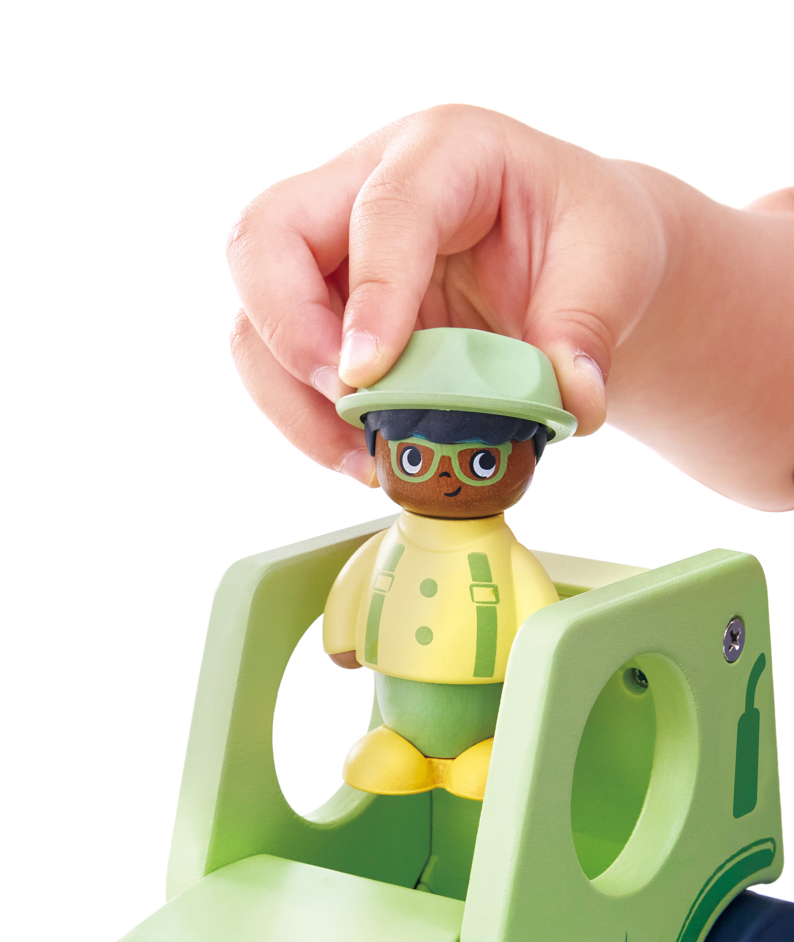 Hape Hapeland The Rumbling Tractor With Sound