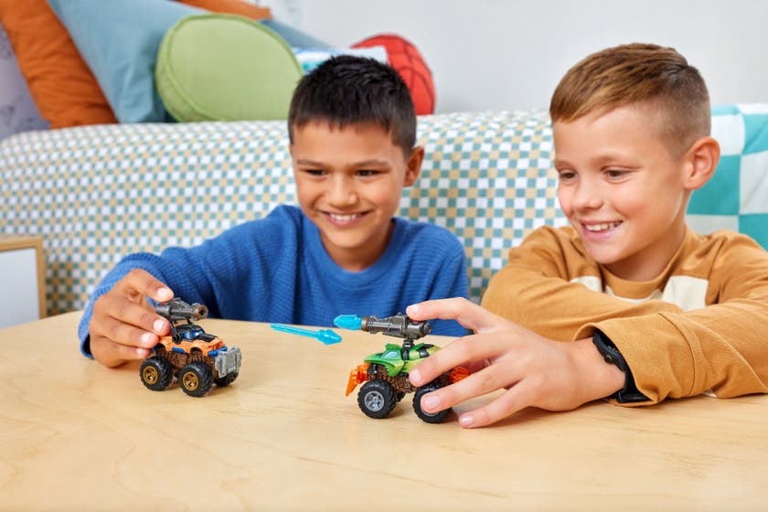 5 Surprise Monster Trucks Series 3 Color Change