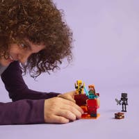 LEGO Minecraft 21266, Lavastriden i Nether