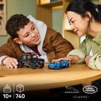 LEGO® Jaguar Project 7 och Land Rover Defender 77264