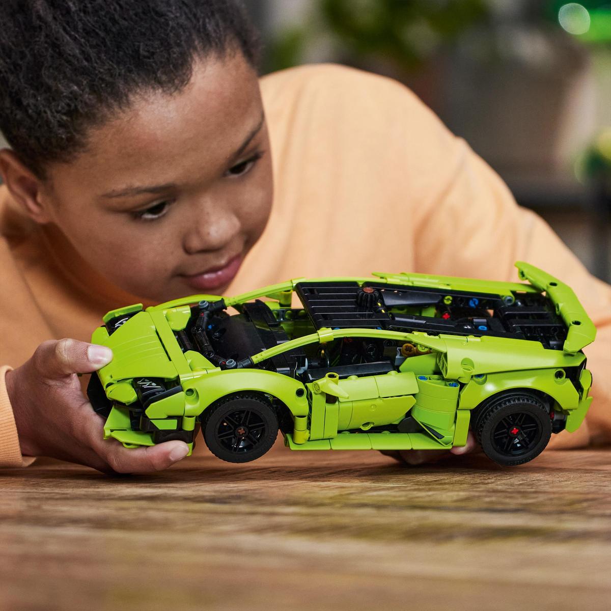 LEGO Technic 42161, Lamborghini Huracán Tecnica