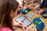 Reseminnen LEGO® Reseminnen Bygg- och lekset med världskarta 41838