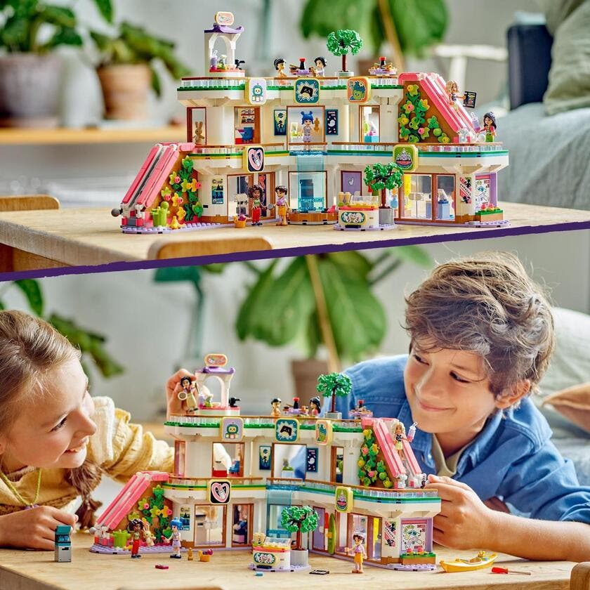 LEGO Friends 42604, Heartlake Citys shoppingcenter