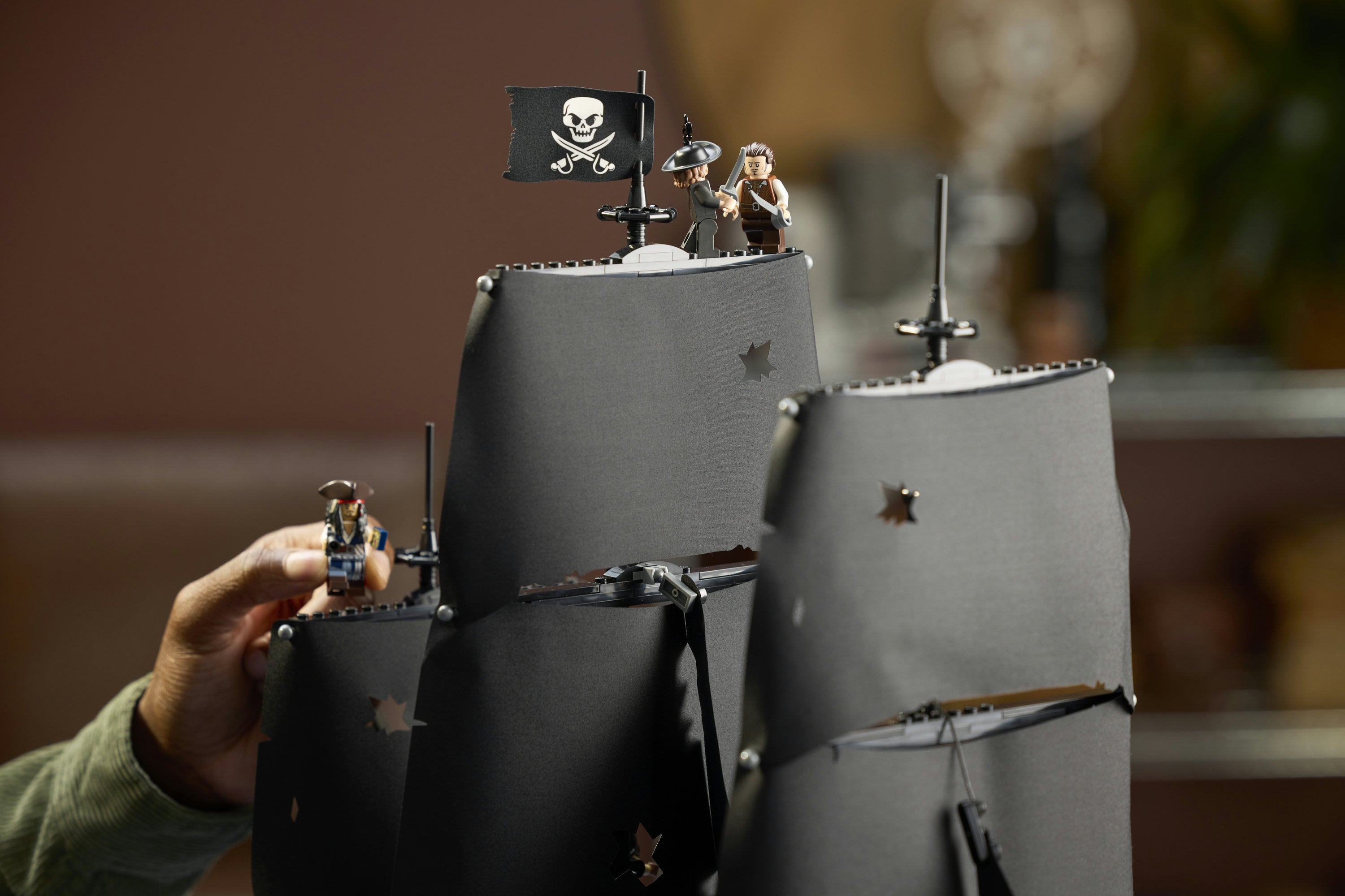 LEGO® Icons Kapten Jack Sparrows piratskepp, Byggset för vuxna 10365
