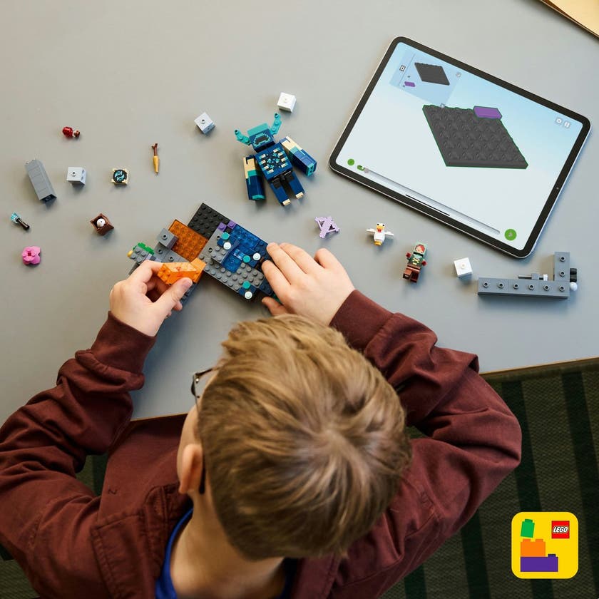 LEGO Minecraft 21274, Mötet med väktaren